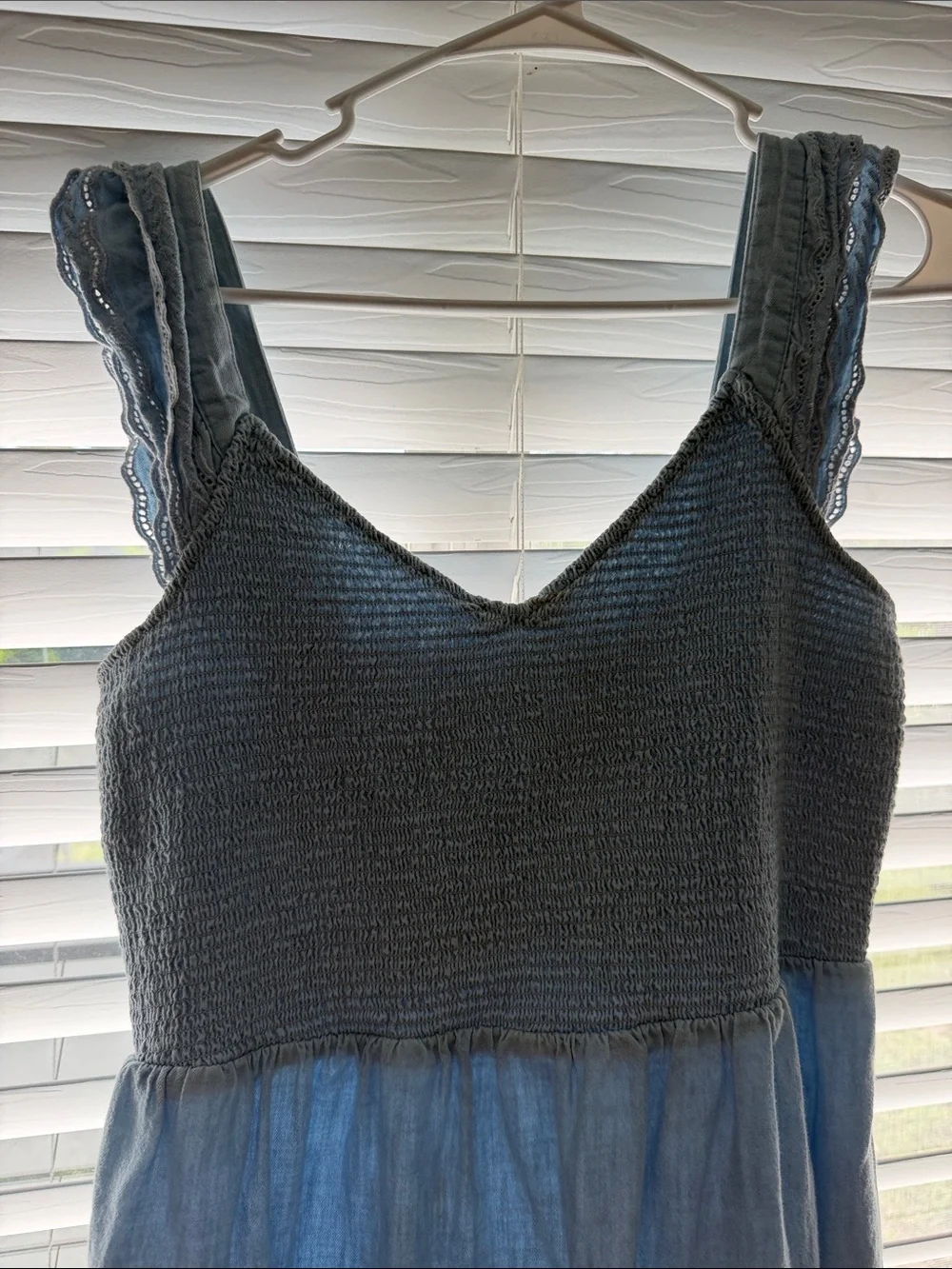 Women's Textured Smocked Tank Top - Light Blue